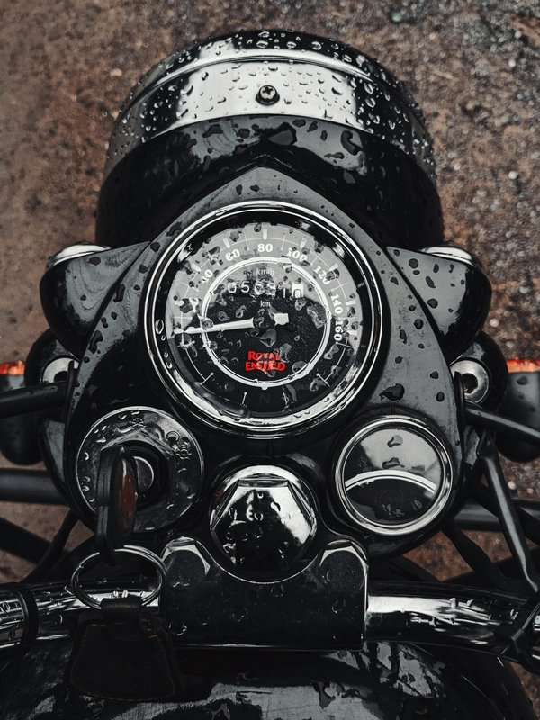 Temps moto sans rouler : combien de temps encourager ?